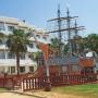 Cyprus - detské ihrisko pri hoteli Louis Phaethon Beach nahlad