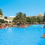 Cyprus - bazén hotela Louis Phaethon Beach nahlad